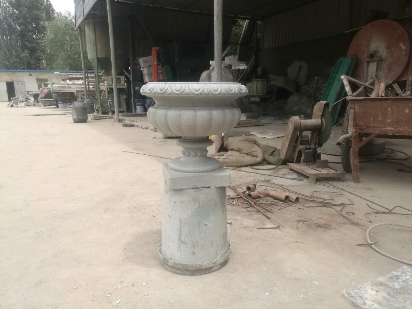 Reazone Molds ABS Diameter 45cm Plastic Precast Concrete Flower Pot Planter Molds for Sale, White, RZF-01
