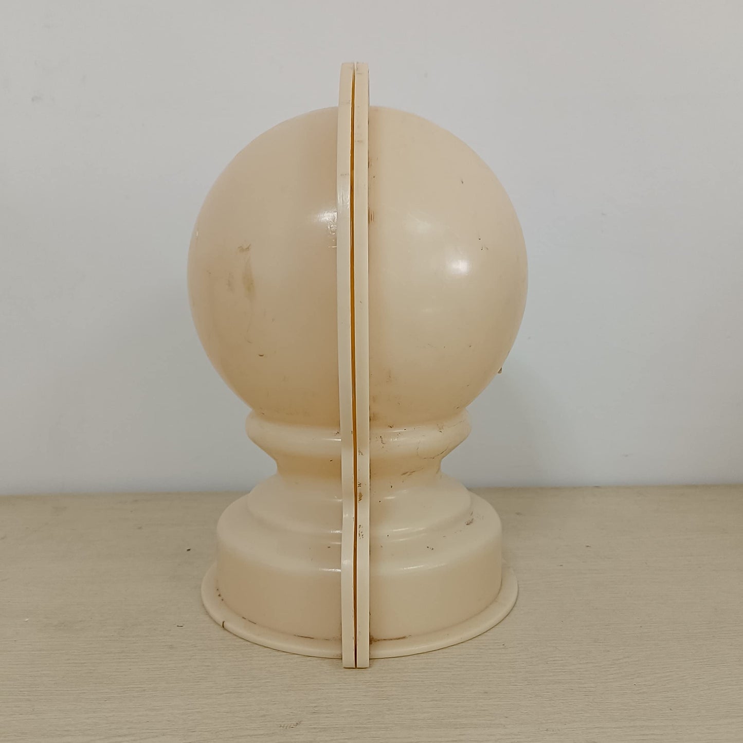Reazone Molds Engineering Grade Material ABS Light Yellow Plastic Diameter 22cm Factory Price Low MOQ Railing Decoration