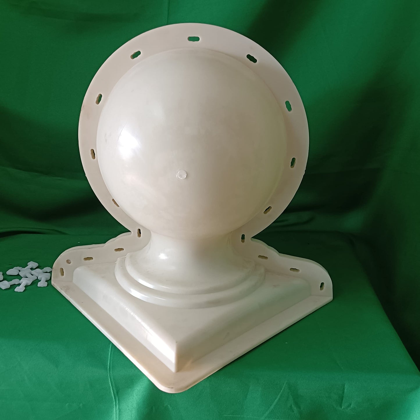 Reazone Molds Engineering Grade Material ABS Light Yellow Plastic Diameter 32cm Factory Price Low MOQ Railing Decora
