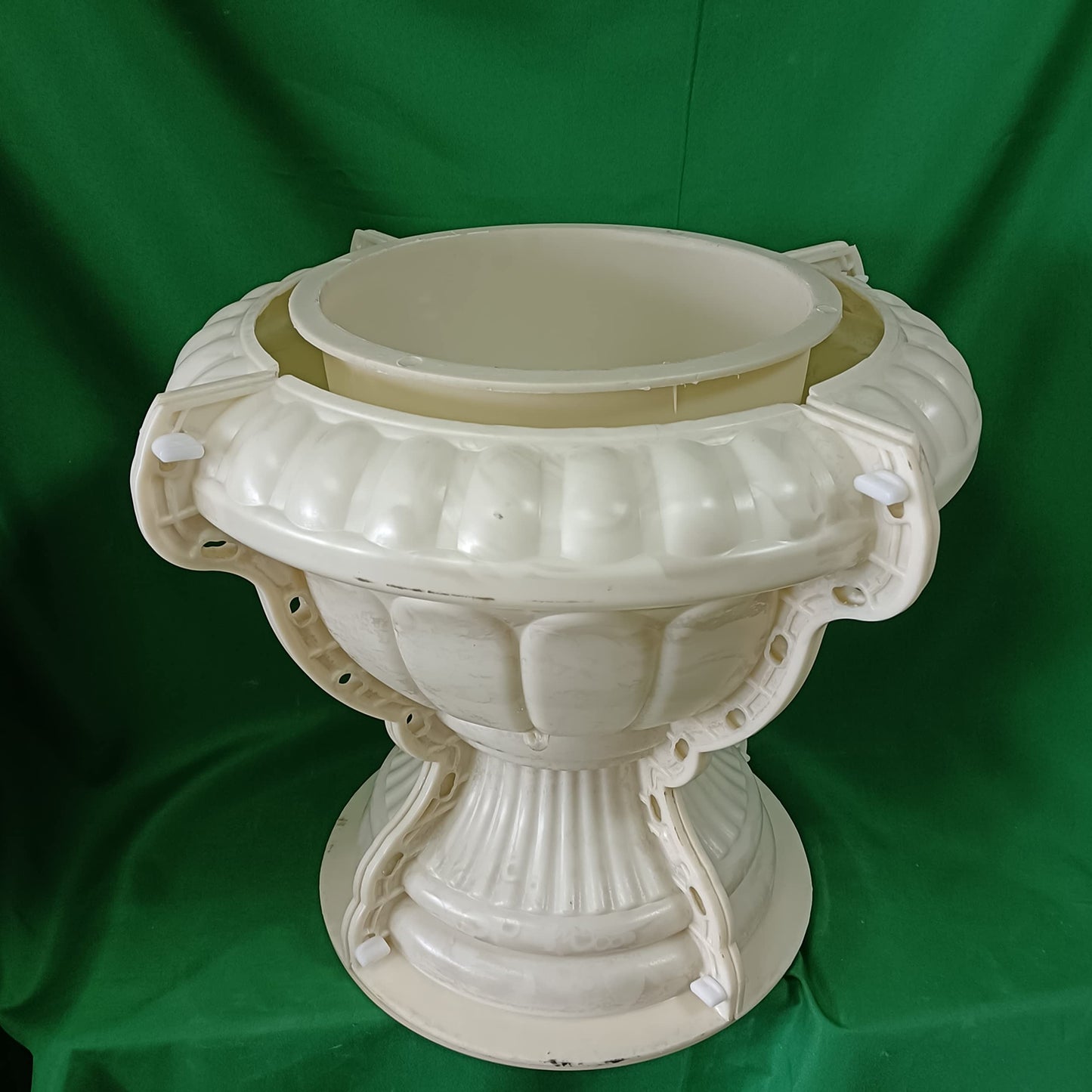 cast in Place Outdoor Garden Cement Plastic Precast Concrete Flower Pot Decorative Planter Molds for Sale White