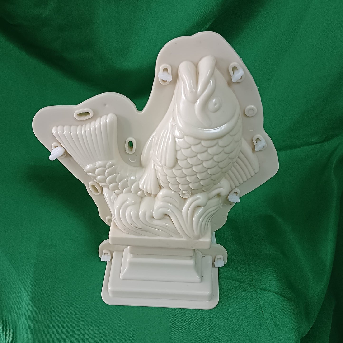 Reazone ABS Factory Price Low MOQ Concrete Animal Fish Mold for Sale