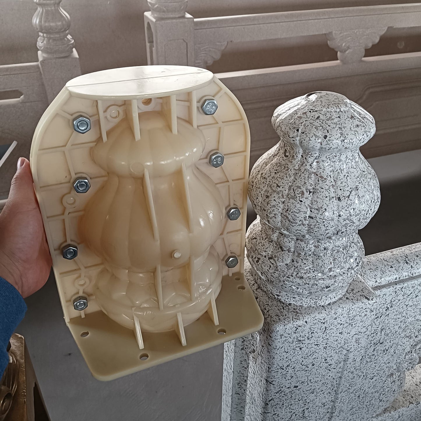 Reazone Molds ABS GRC Cute DIY Die Casting Interlock Fish Bird Peacock Cement Concrete Villa Home Balcony Gardening Animal Statue Round Ball