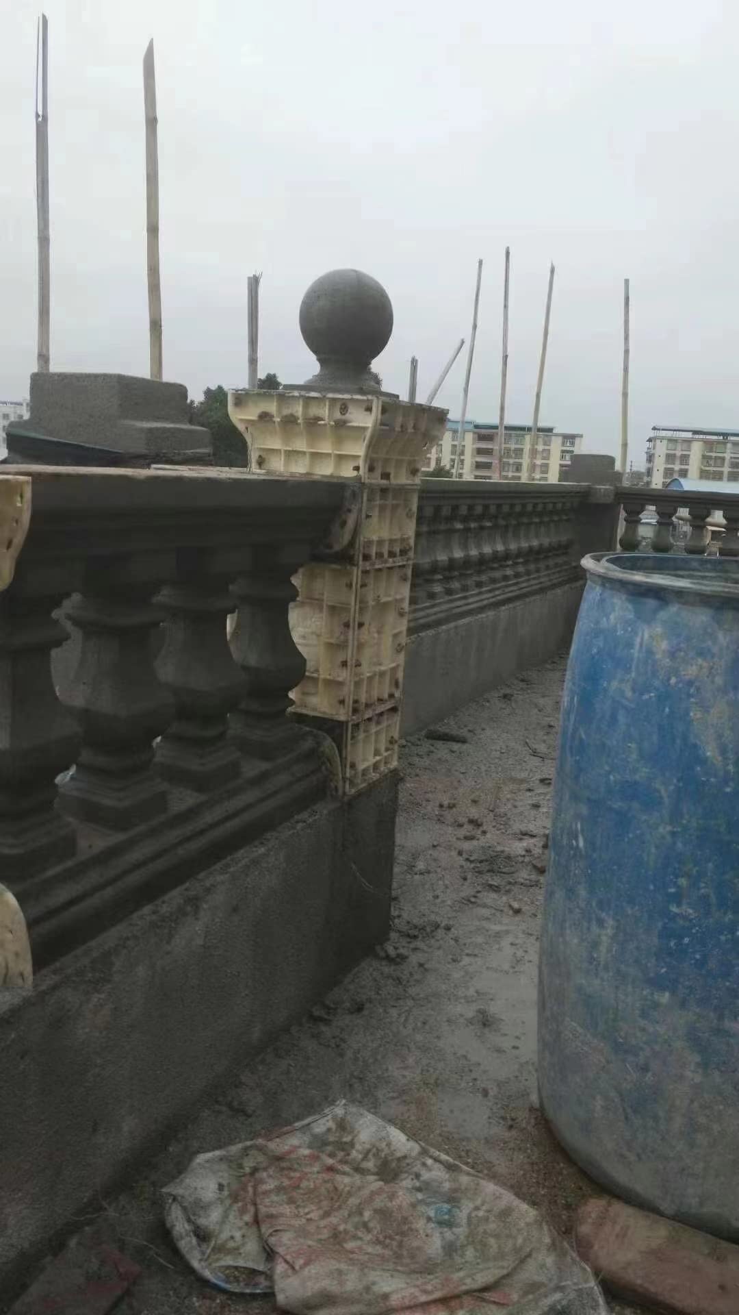 Reazone ABS 5 Per Meter 60cm high Square Gourd Terrace Casting Decorative handrail vase Column Concrete Fence Form Balustrade Mold